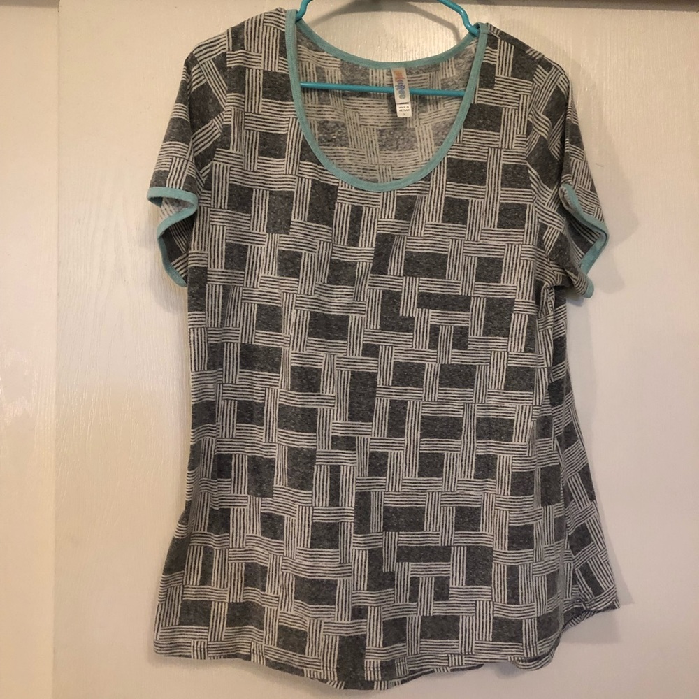 LuLaRoe T Shirt
